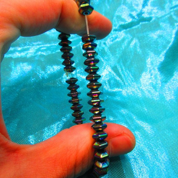 Rainbow Titanium Hematite 8mm Spiky Rondelle 7" Stretchy Gemstone Bracelet - Picture 2 of 2